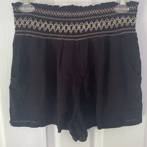 NWOT Bebop Elastic Waistband Shorts with Pockets